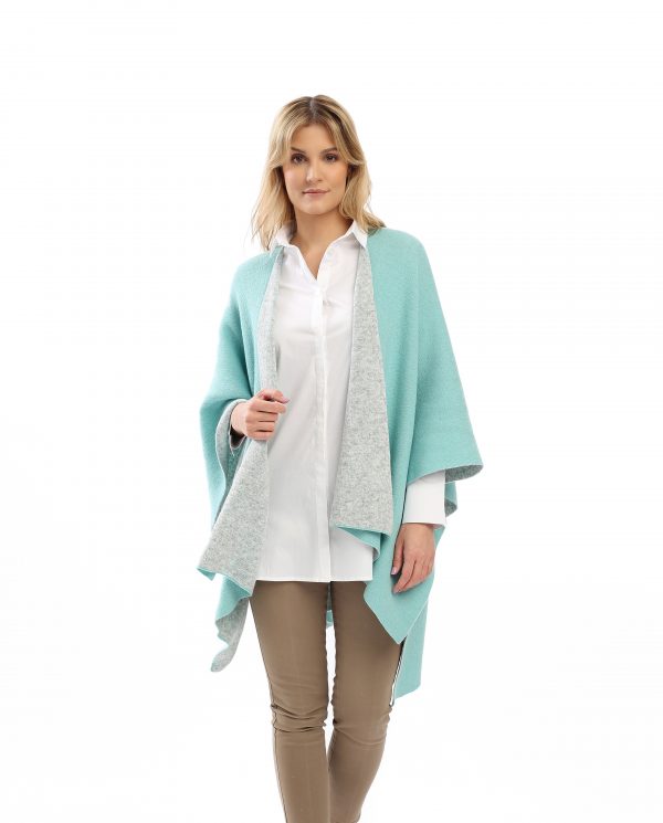 Cape in acqua gestrickt