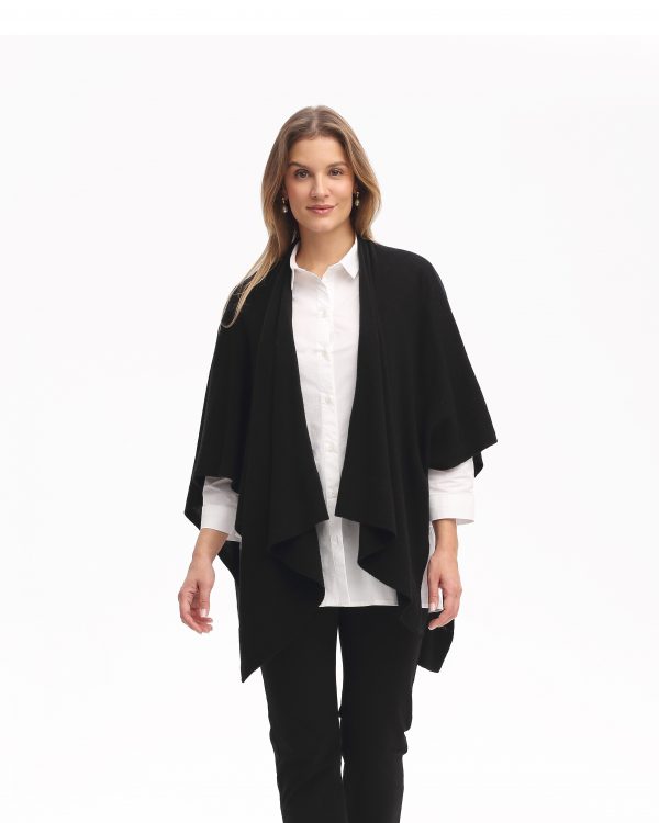 Gestricktes Cape in schwarz