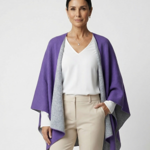 Cape gestrickt in lavendel